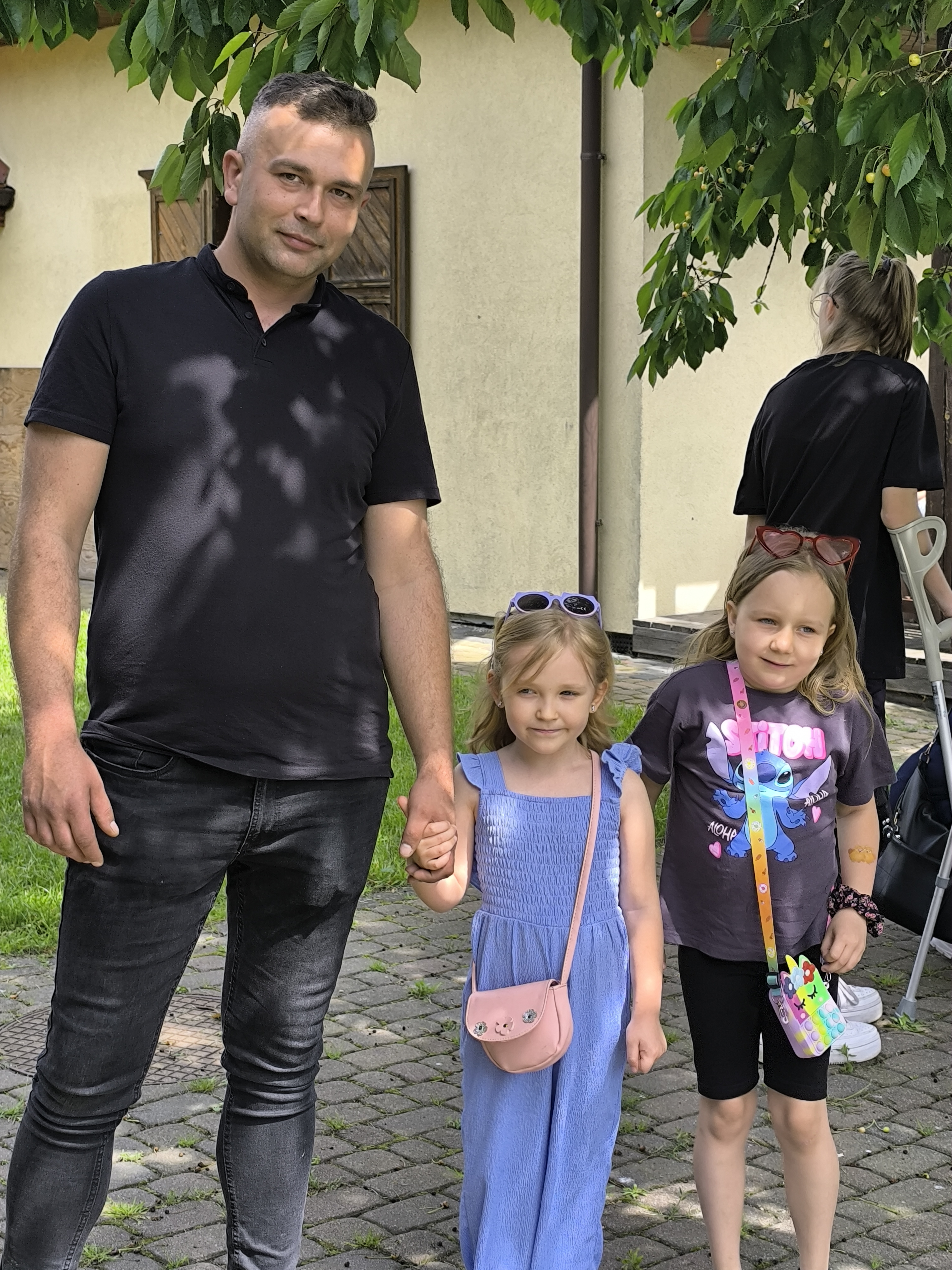 32